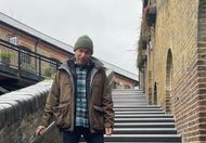 Is Elisabeth Moss currently married?